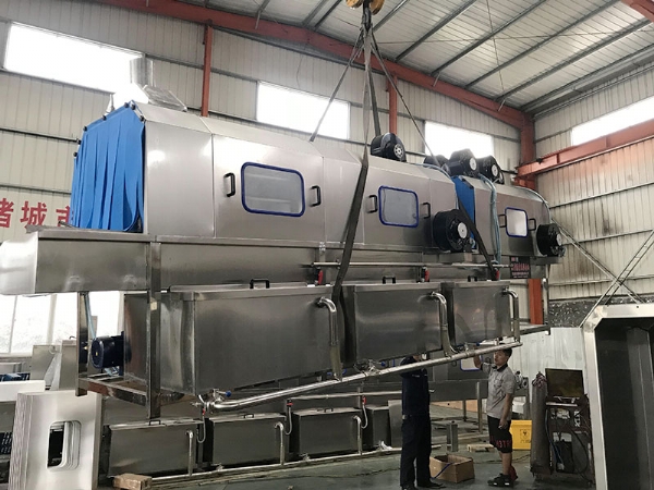 風(fēng)干型洗筐機(jī)發(fā)貨現(xiàn)場1